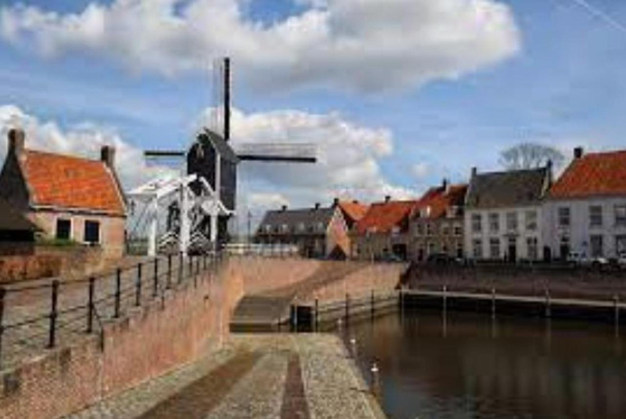 Bnb Onder De Blauwe Hemel Bed & Breakfast Vlijmen Eksteriør bilde