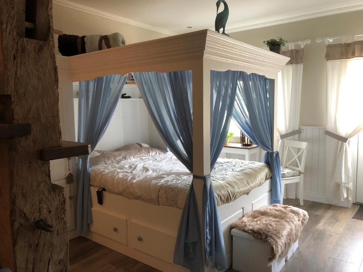 Bnb Onder De Blauwe Hemel Bed & Breakfast Vlijmen Eksteriør bilde