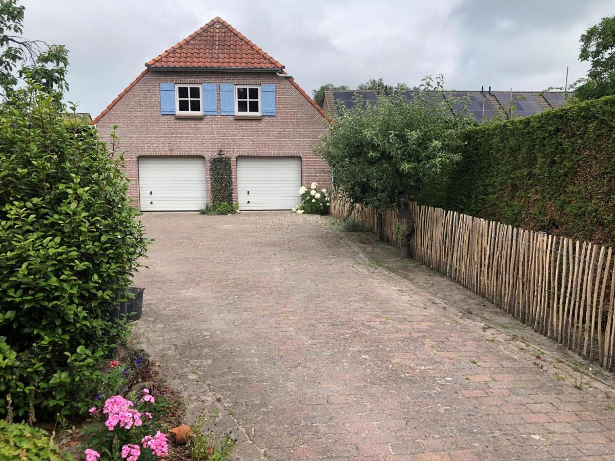 Bnb Onder De Blauwe Hemel Bed & Breakfast Vlijmen Eksteriør bilde